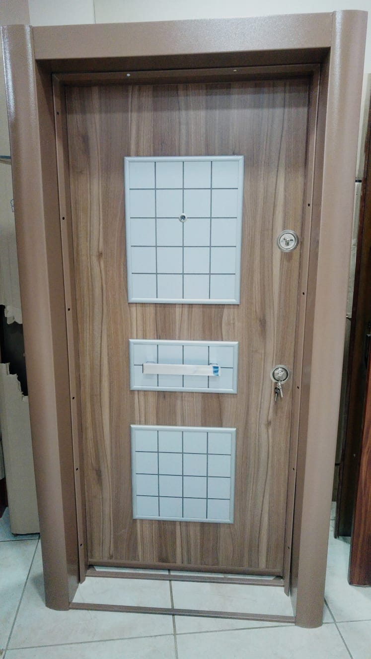 Sütlü Kahve Pencere Görünümlü Çelik Kapı