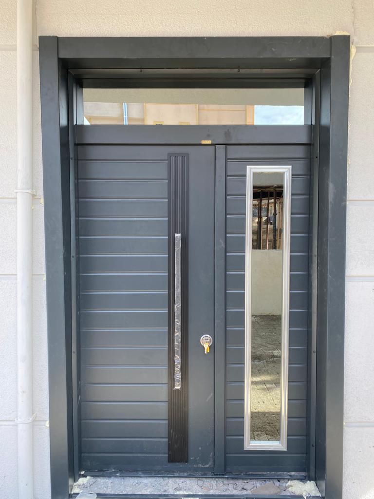 ÇİFT KANAT CAMLI BİNA ANA KAPISI